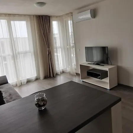Sea View Apartment, Park, Sarafovo, Διαμέρισμα Μπουργκάς